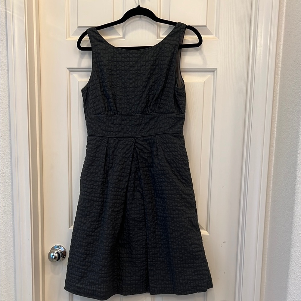 Elegant Black Sleeveless Dress